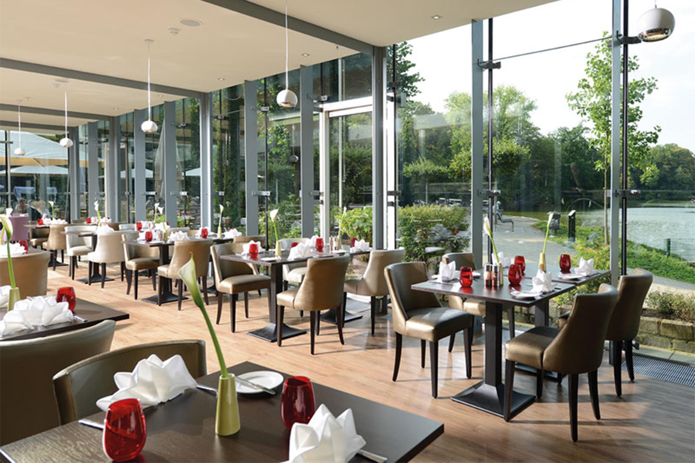 Leonardo Royal Hotel Koeln - Am Stadtwald Exterior photo
