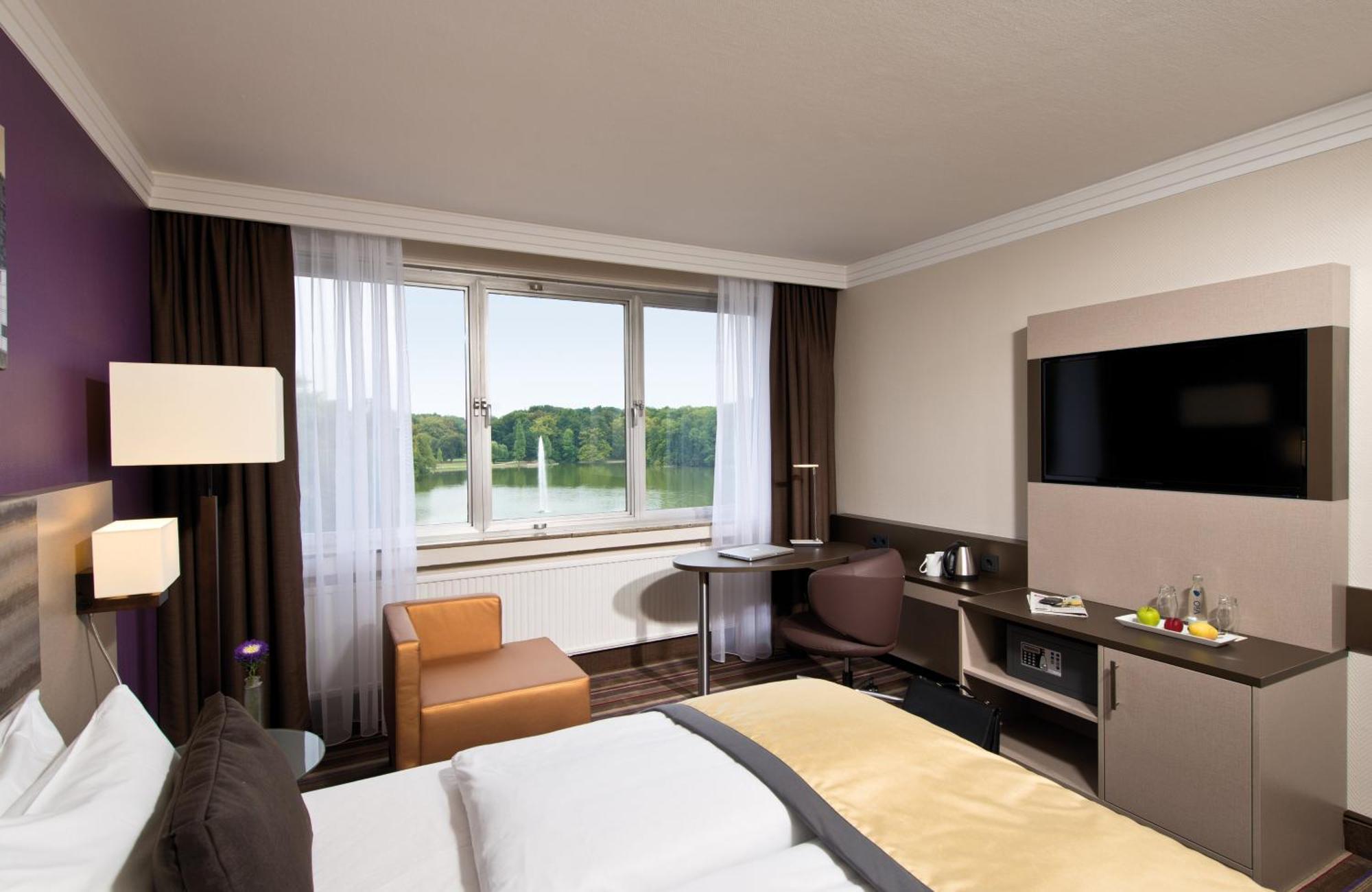 Leonardo Royal Hotel Koeln - Am Stadtwald Exterior photo